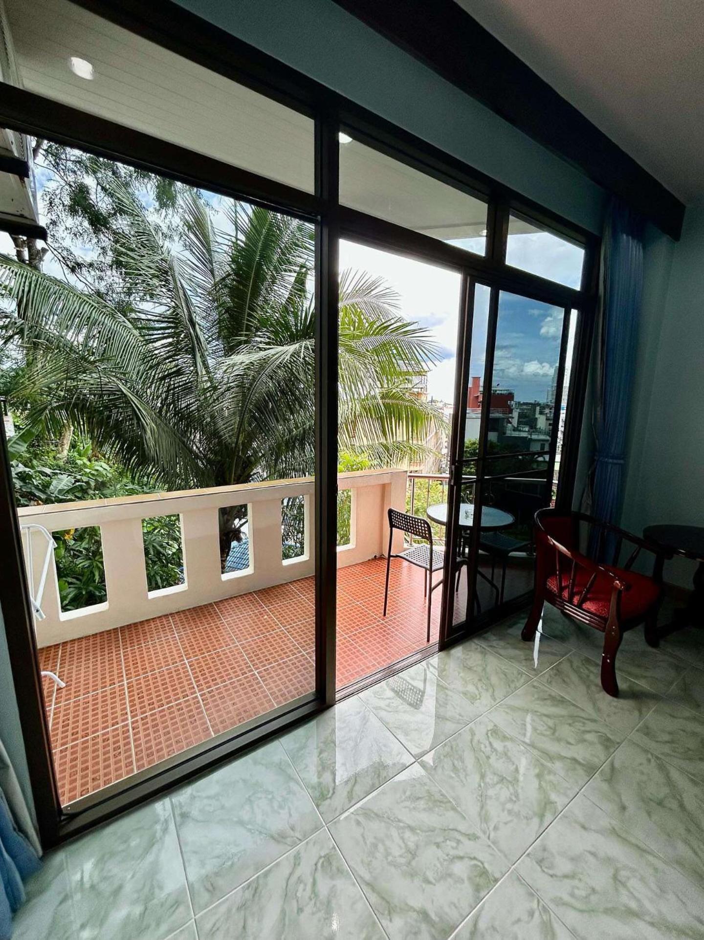 מלון Riviera Patong מראה חיצוני תמונה